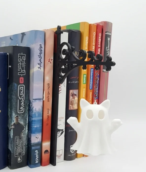 cat-spirit-library-lamp-1